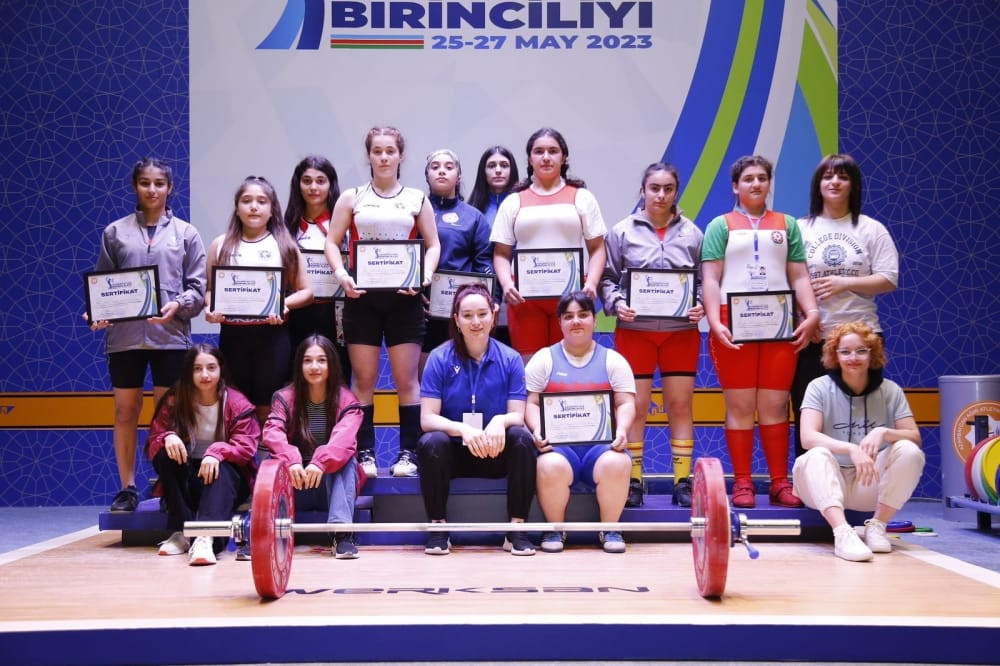 “Bəhrə” Ağır Atletika klubunun üzvü birincilik qazanıb